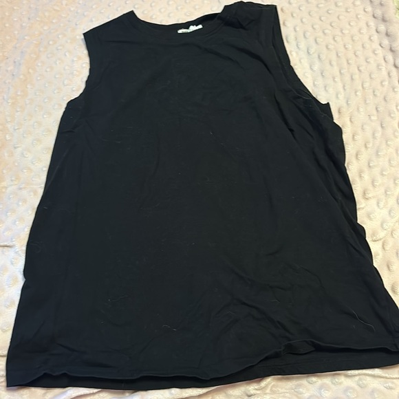 Workout clothes bundle! - Picture 4 of 8